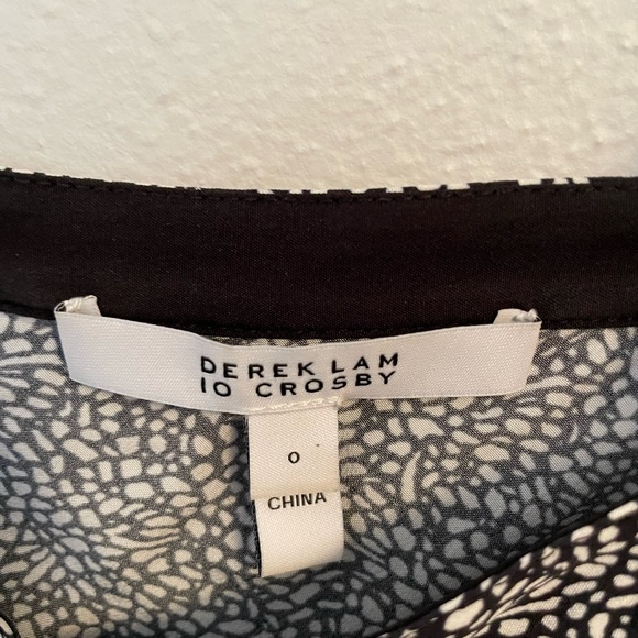 Derek Lam sleeveless blouse size 0 - Picture 3 of 3